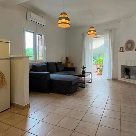 Nefeli Casa de Férias